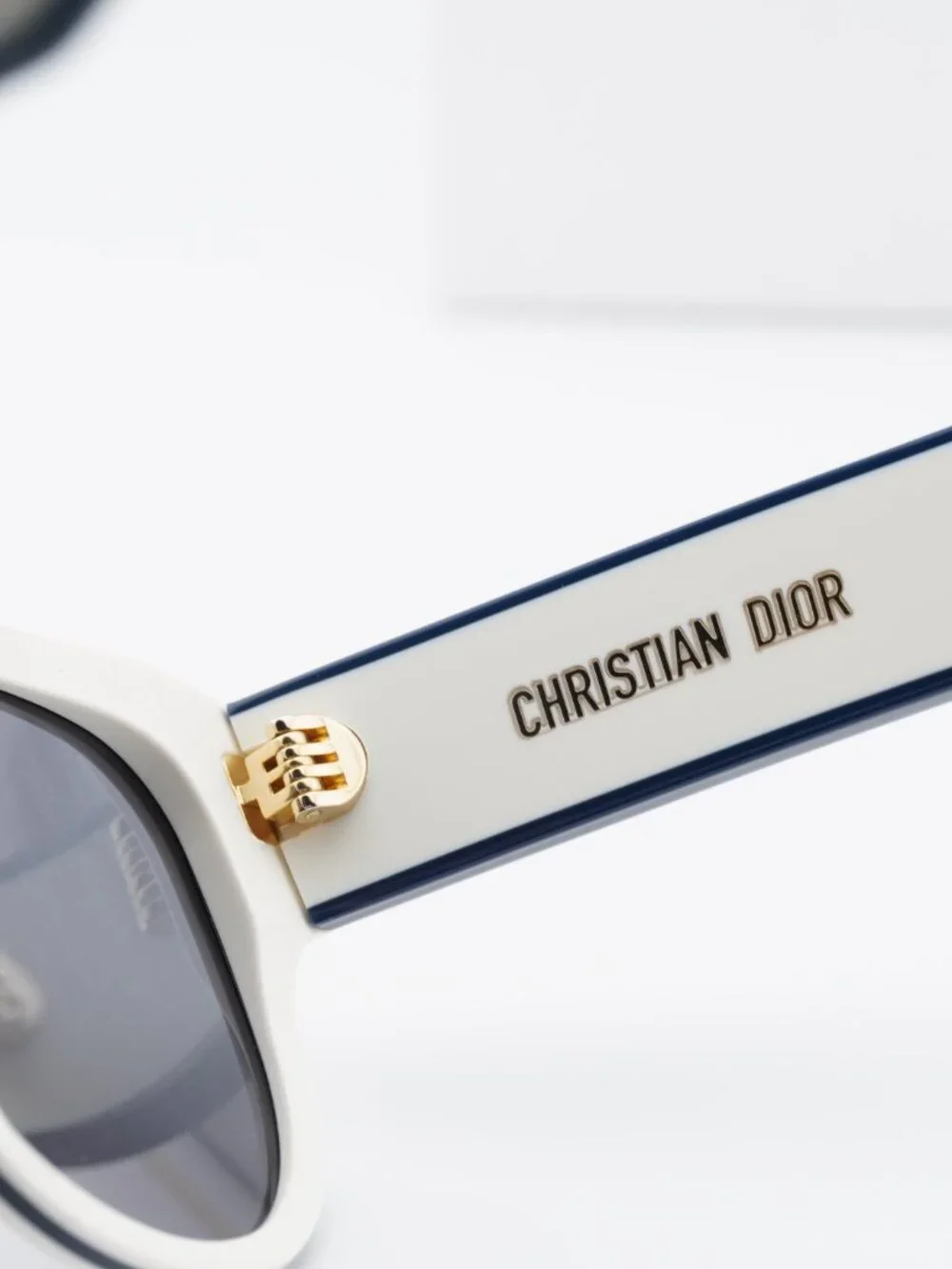 Dior DIORPACIFIC B2F 95A8 Square Sunglasses – White/Blue Green / Silver $310 $54